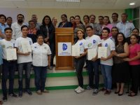 EL TECNM CAMPUS TAPACHULA ENTREGA RECONOCIMIENTOS A ESTUDIANTES QUE PROMUEVEN LA CAMPAÑA “TecNM 100% LIBRE DE PLÁSTICO DE UN SOLO USO”.