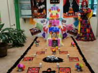 PUESTA DEL TRADICIONAL ALTAR DE MUERTOS EN LAS INSTALACIONES DEL TECNOLÓGICO NACIONAL DE MÉXICO CAMPUS TAPACHULA